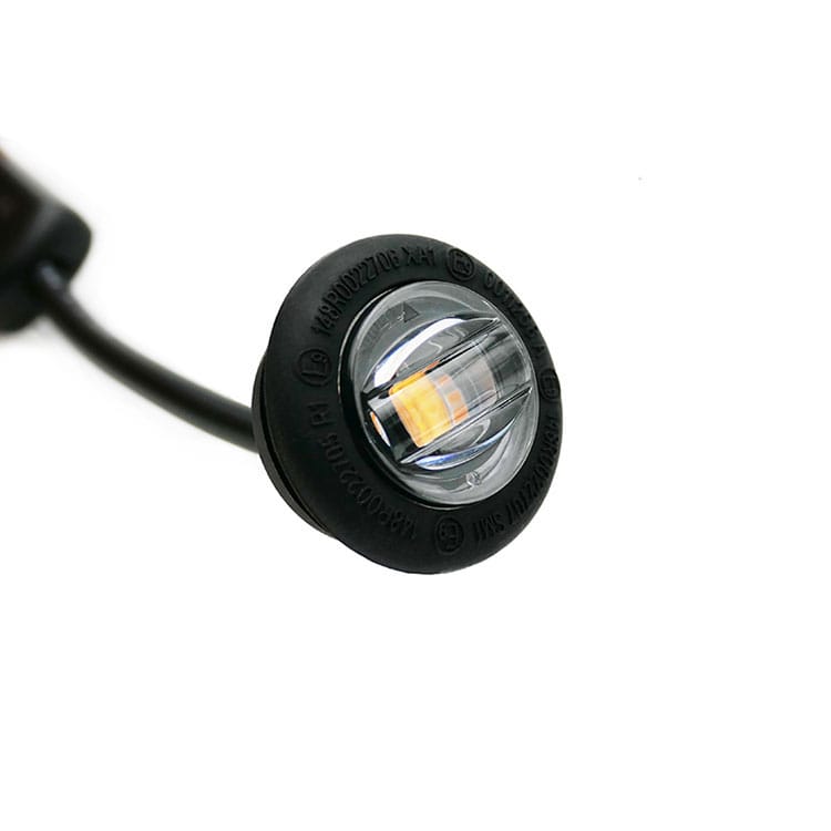 Đèn LED bên hông đa chức năng cải thiện tầm nhìn trên đường như thế nào